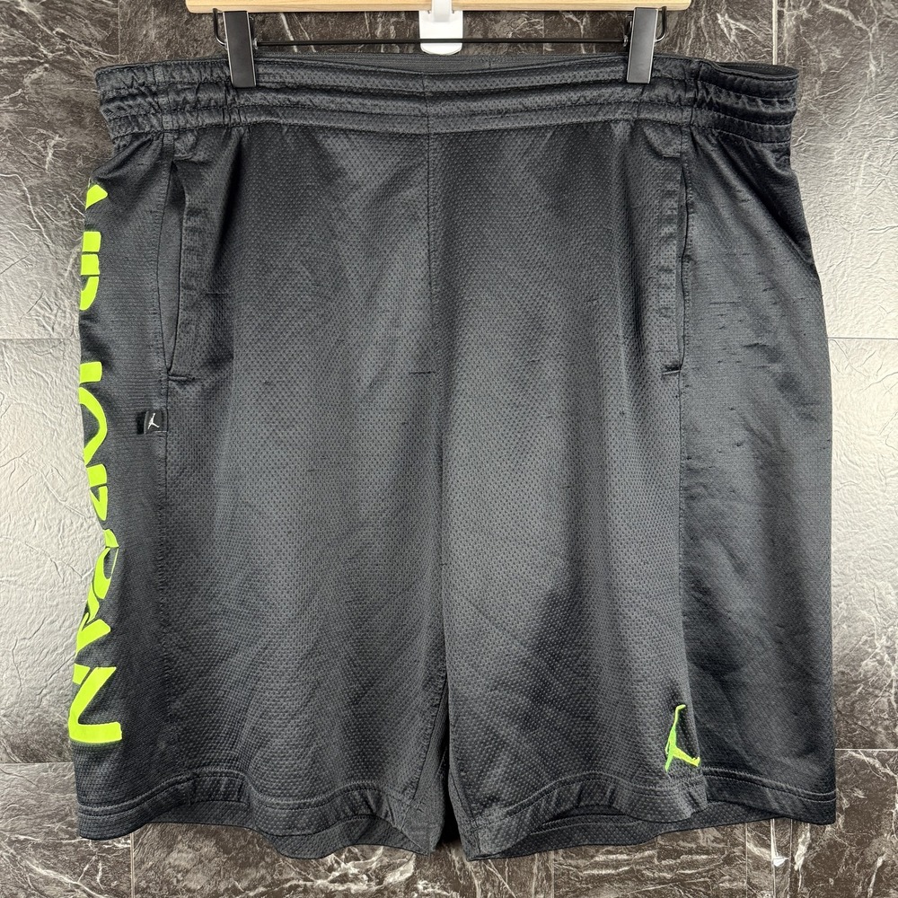 Jordan Men's Black Shorts Fits XL -Flaws